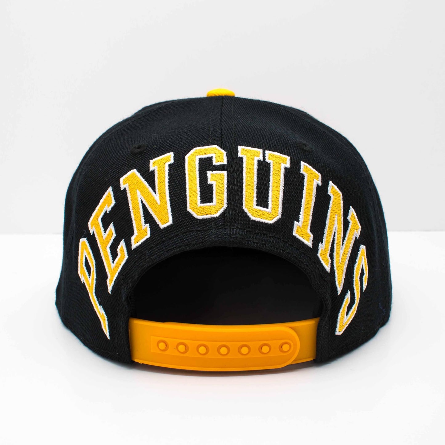 AMERICAN NEEDLE OFFICIALLLY Licensed NHL Block Letter Snapback Cap, Pittsburgh Penguins Hockey HAT, Authentic, New