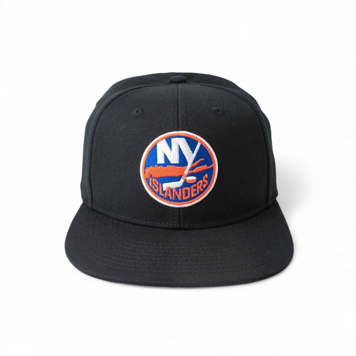 AMERICAN NEEDLE 400 Series NHL Team Hat, New York Islanders, Black (400A2V-NYI)