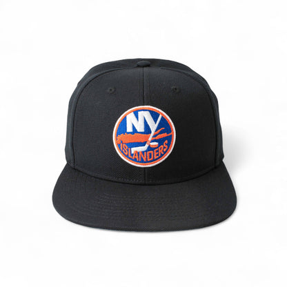 AMERICAN NEEDLE 400 Series NHL Team Hat, New York Islanders, Black (400A2V-NYI)