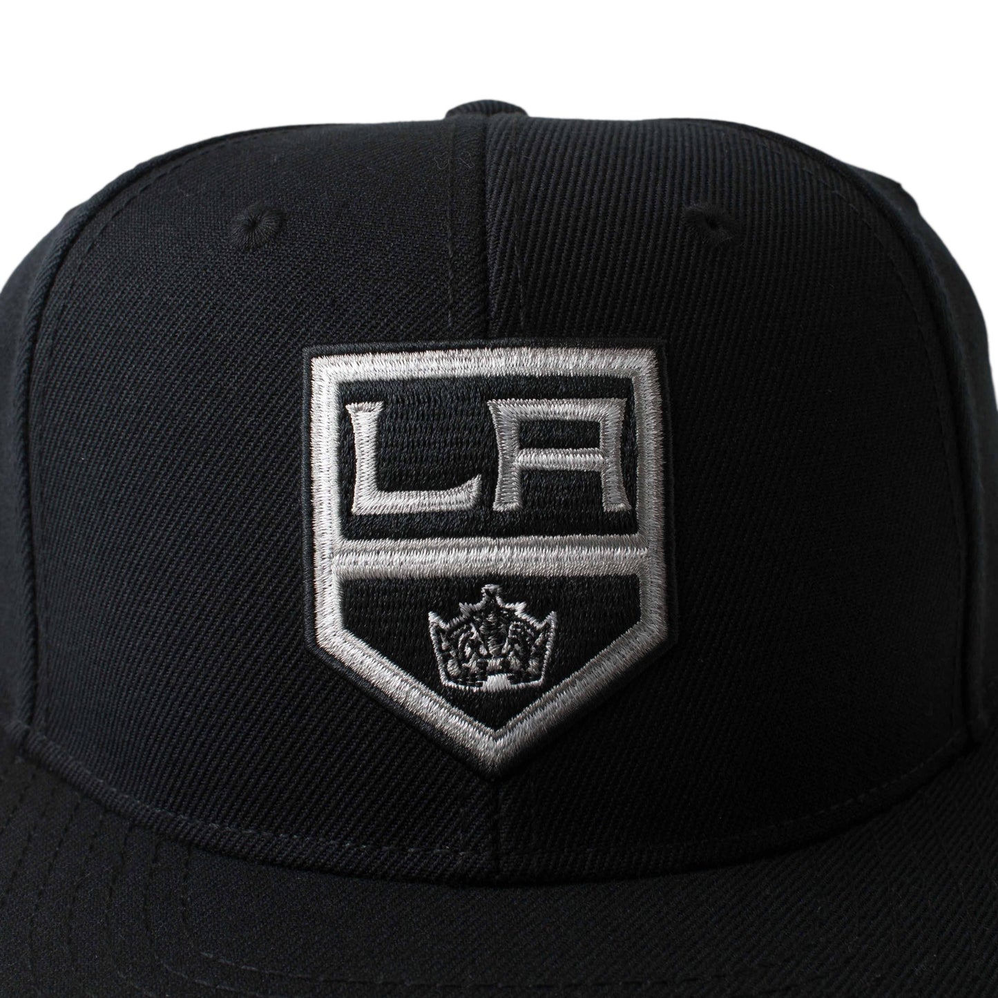 AMERICAN NEEDLE 400 Series NHL Team Hat, Los Angeles Kings, Black (400A2V-LAK)